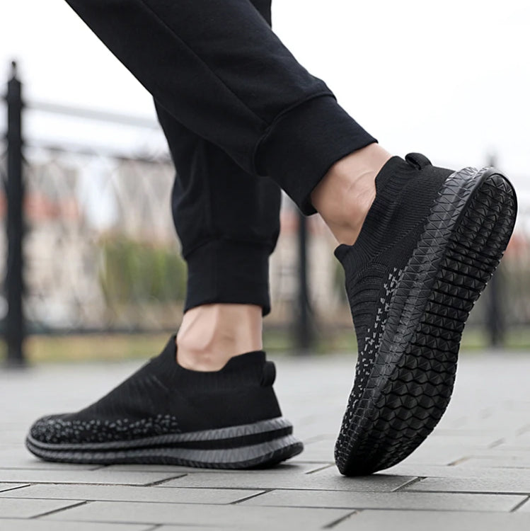 Plus – Sneakers comode - Nero - 38