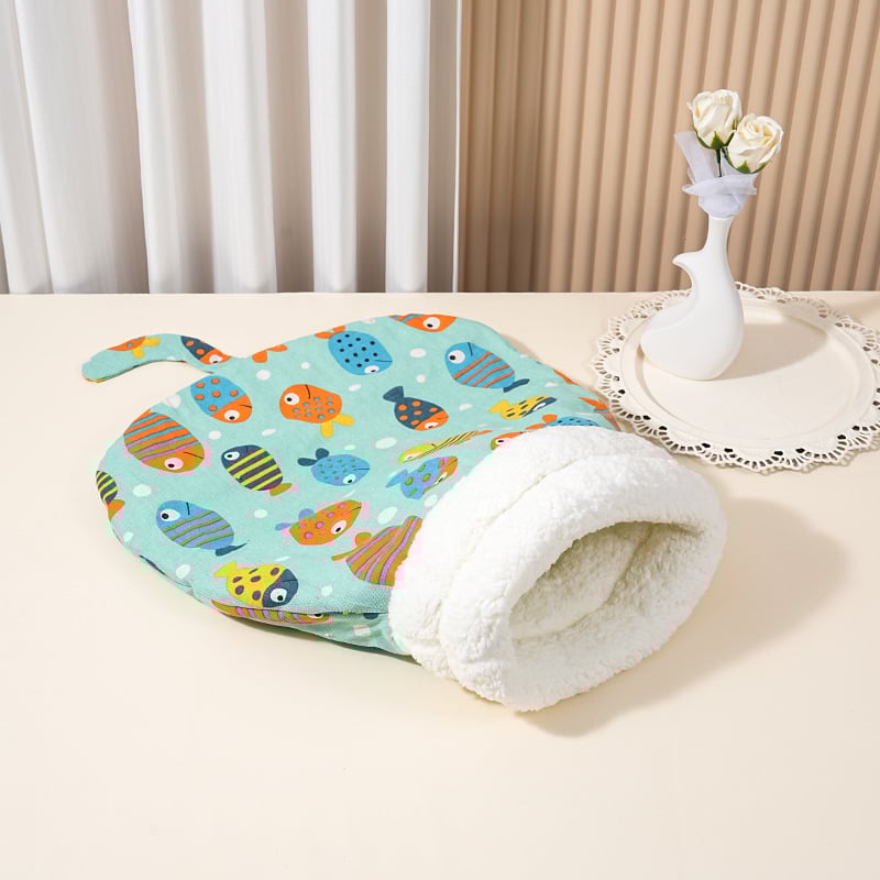 Cozy Pet Nest for Small Cats and Dogs
