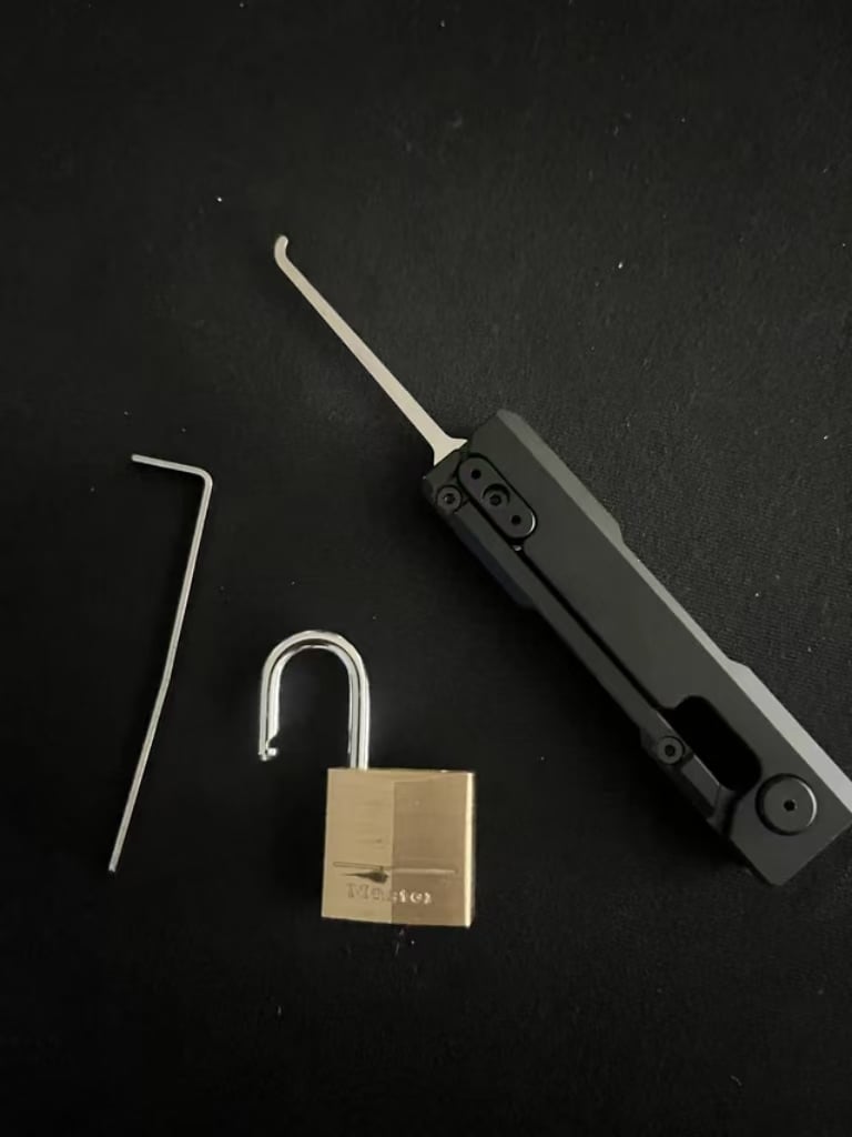 Lock Pick Set