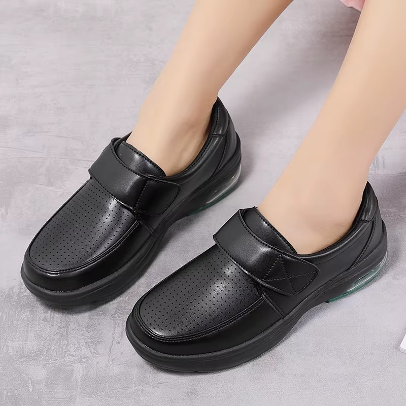 LifeCare Orthopedic Sneakers