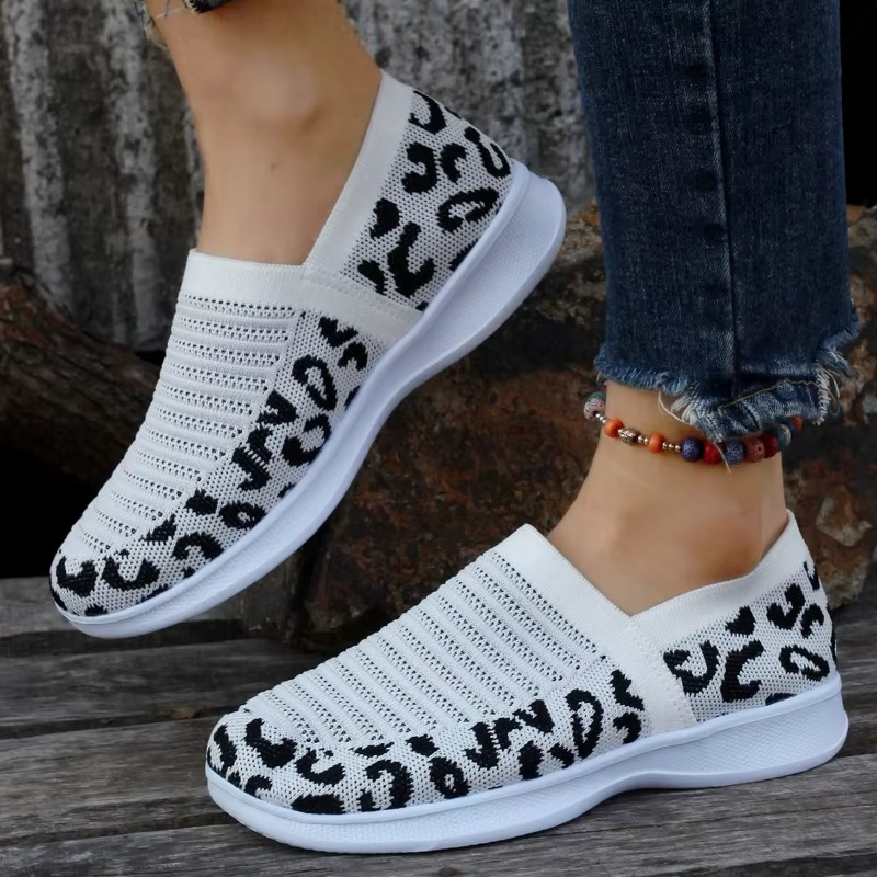 Savanna Orthopedic Sneakers
