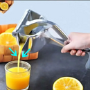 Heavy duty manual fruit juicer