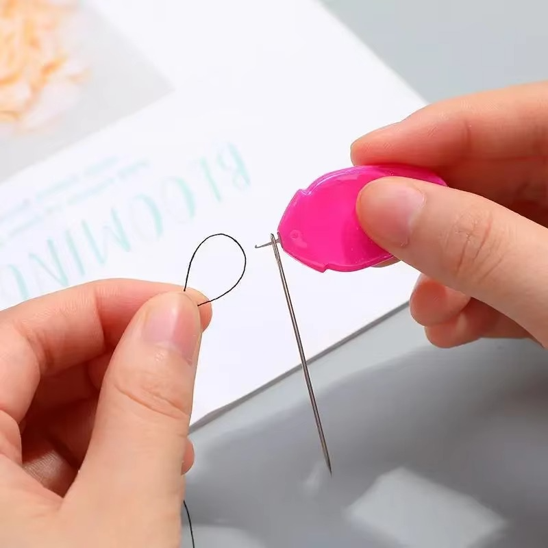 Simple Needle Threader